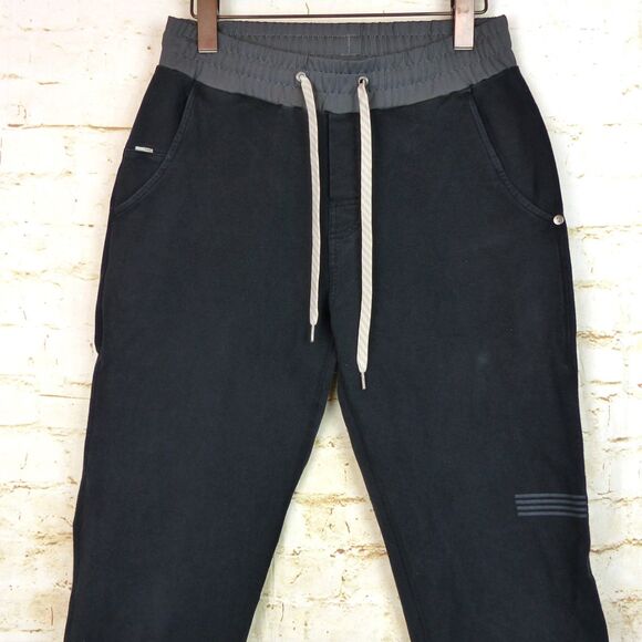 Vuori Joggers Mens S 26x28 Black Balboa Sweatpants Drawstring Performance V406 - Picture 6 of 15